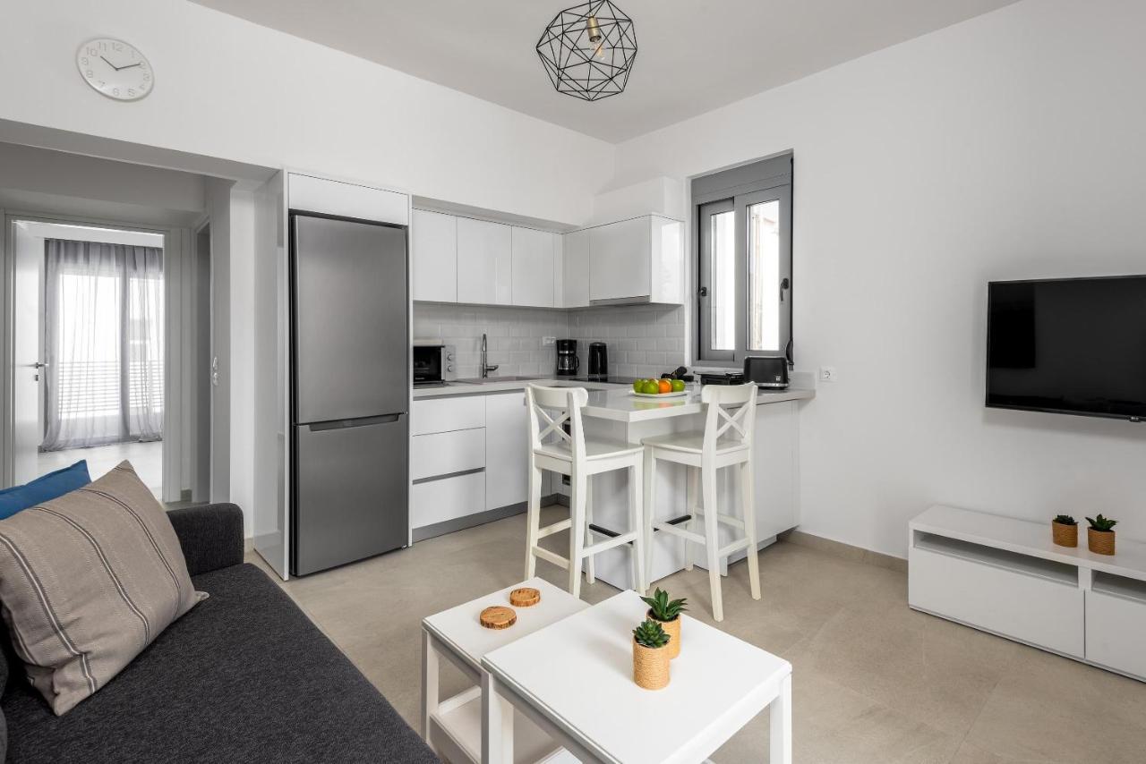 Rhodes Retreat & Getaway Apartments Rhodes City ภายนอก รูปภาพ